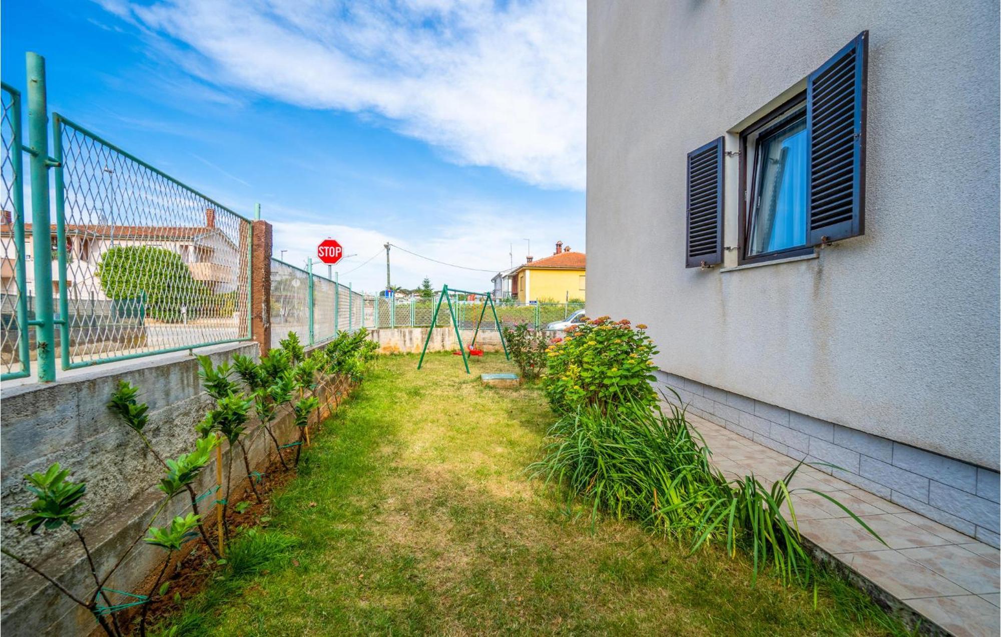 Awesome Apartment In Pula With Wifi Exterior photo